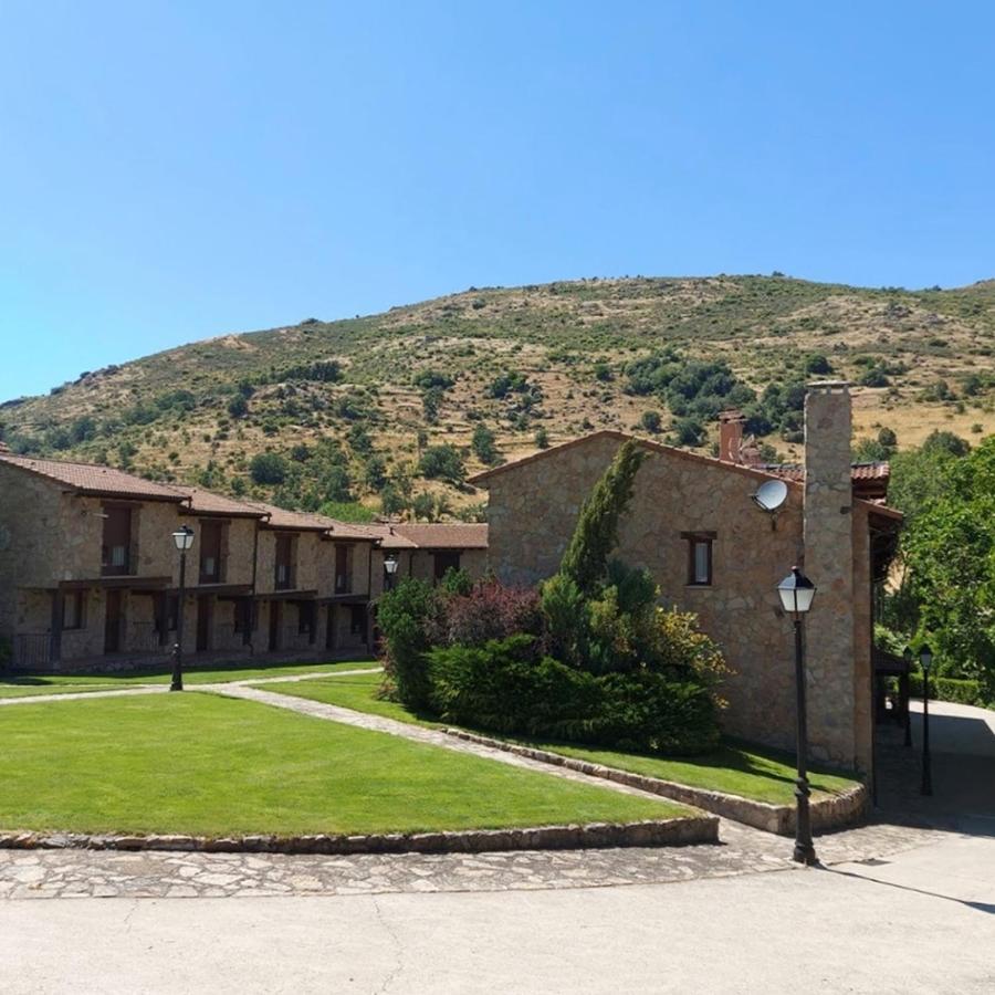 Hotel Ribera Del Corneja Navacepedilla de Corneja Luaran gambar