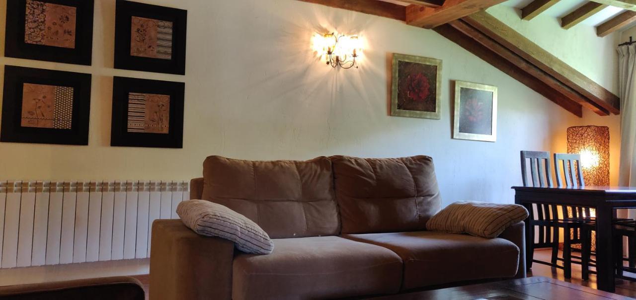 Hotel Ribera Del Corneja Navacepedilla de Corneja Luaran gambar