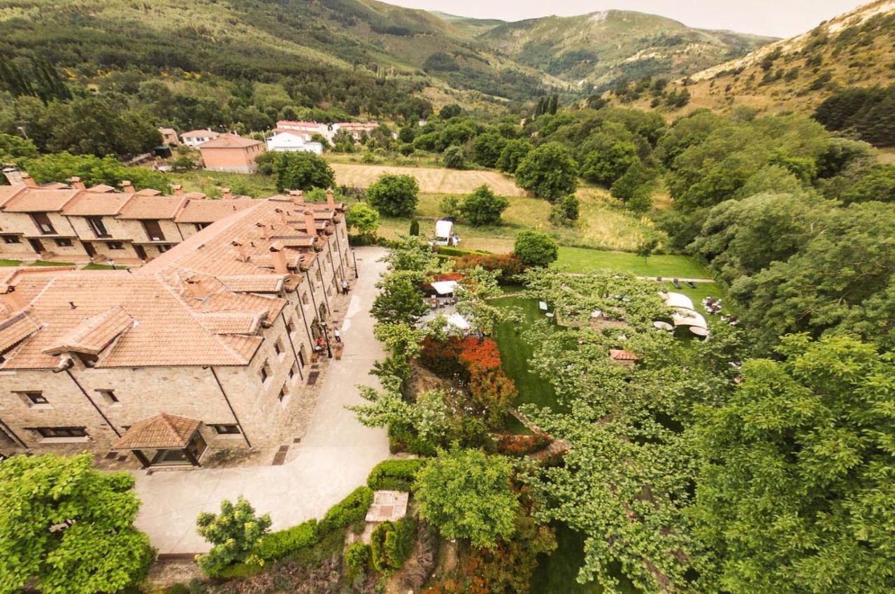 Hotel Ribera Del Corneja Navacepedilla de Corneja Luaran gambar